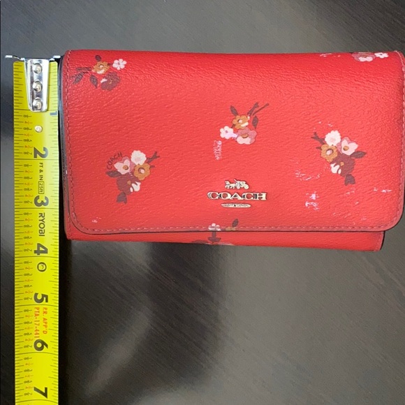 Coach cellphone wallet - Picture 7 of 7
